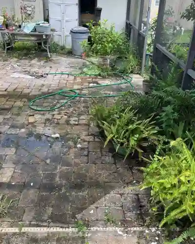 house patio before pressure washing 400x500 1