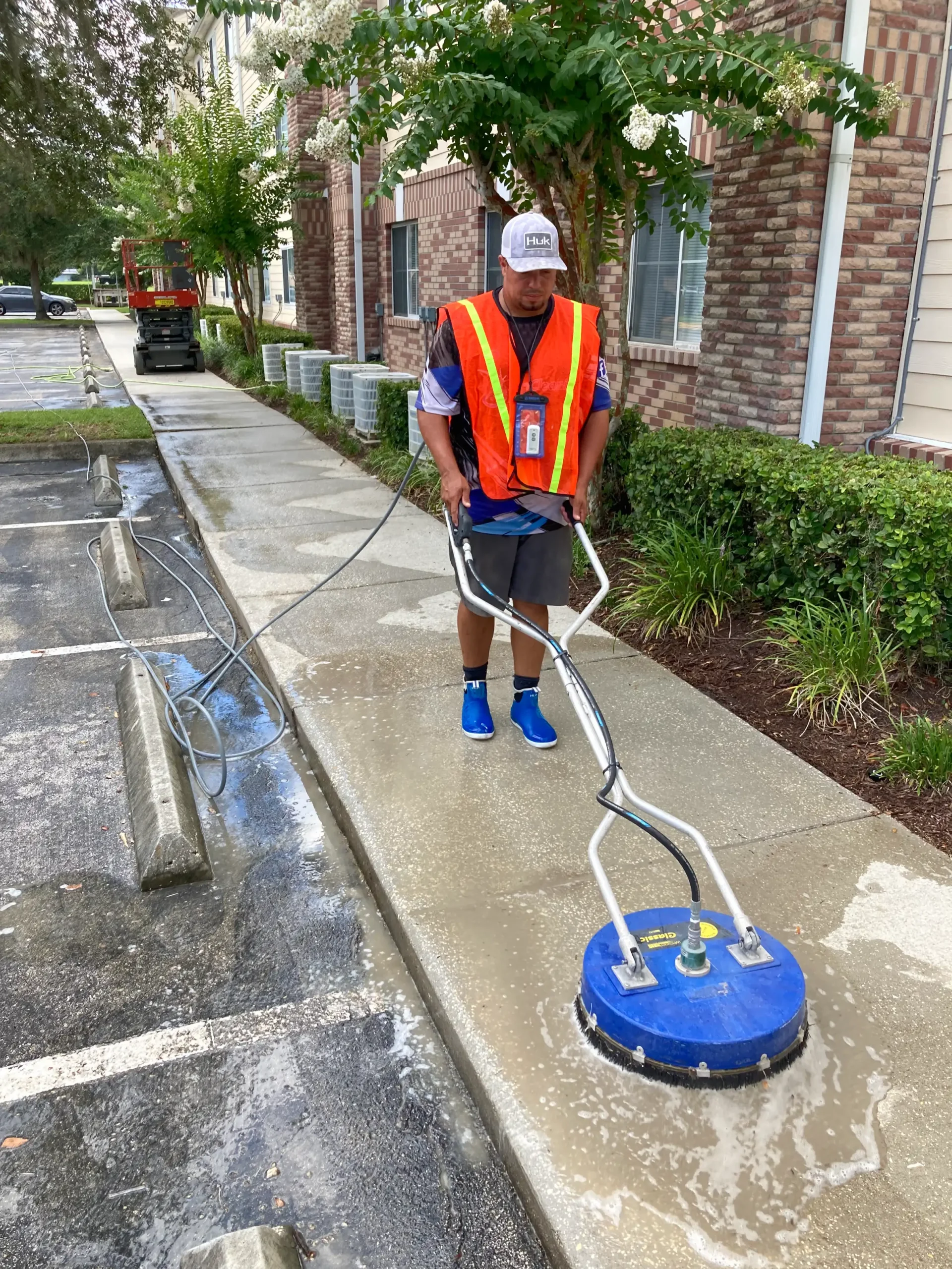 Commercial Concrete Cleaning 1 scaled