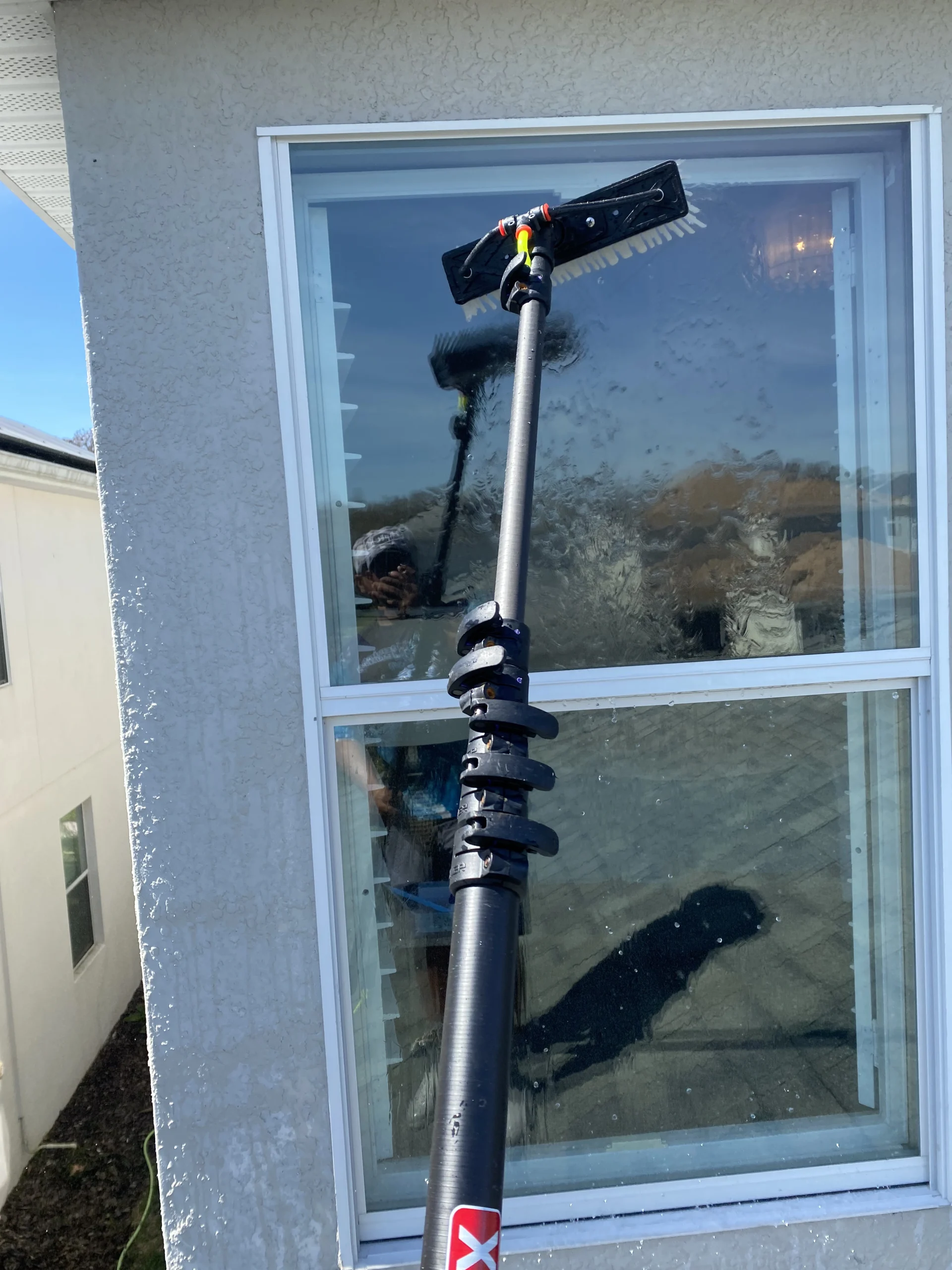 Exterior Window Cleaning scrubs dirts rinse with pure water spot free scaled
