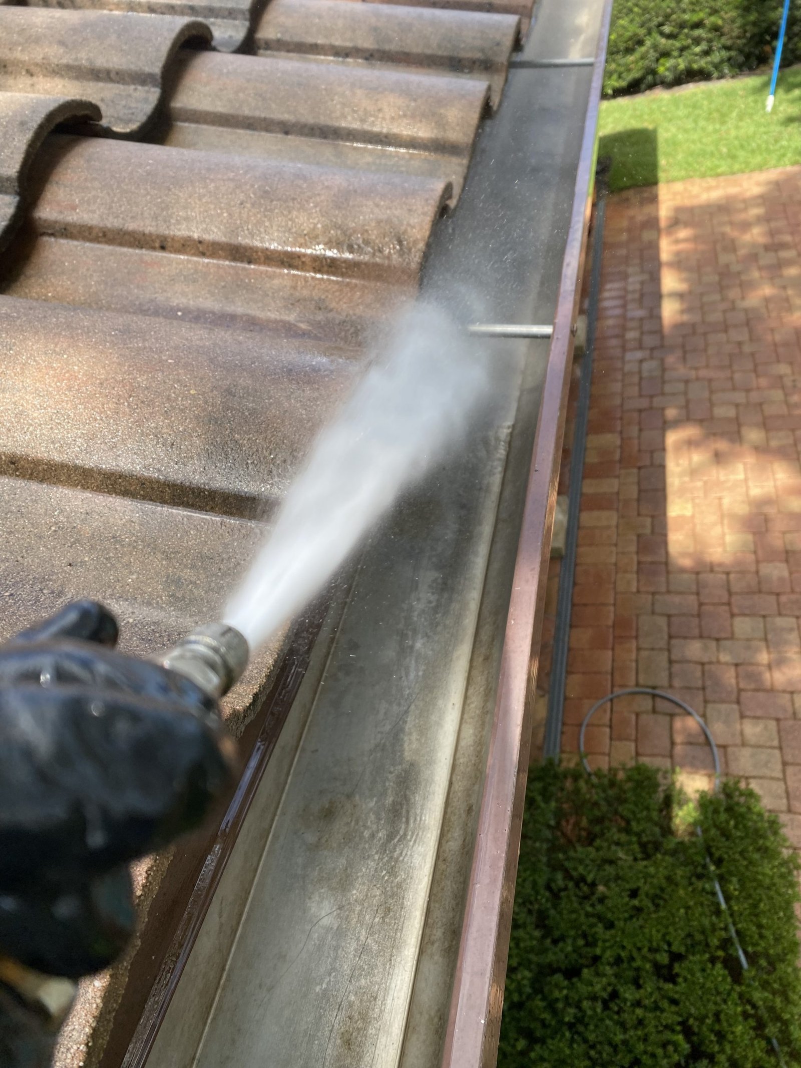 Residential Gutter Cleaning Davenport FL | Pro Cleaning Action 20 flush cleaning Services