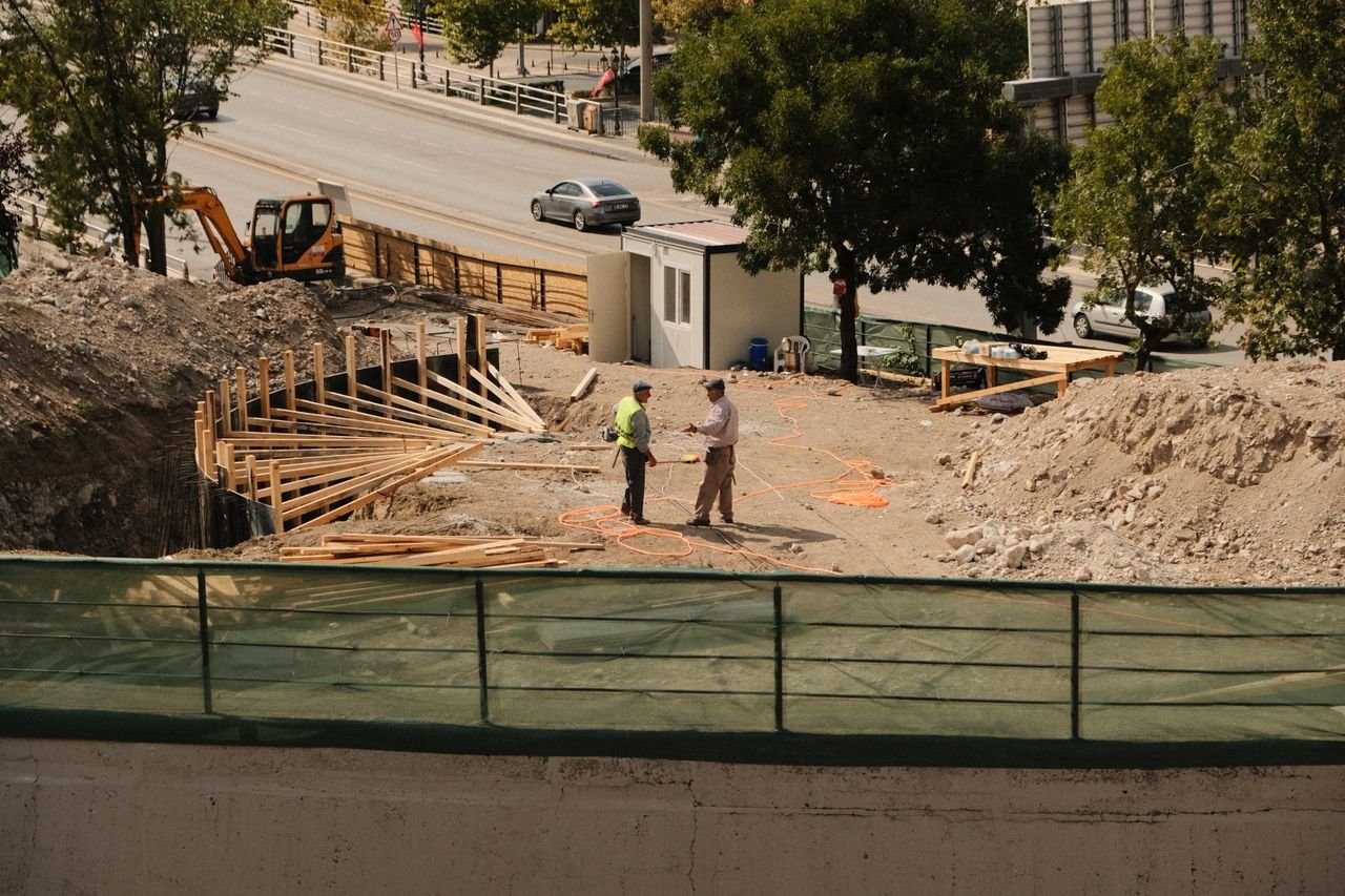 Active Construction Sites Need Clear Coordination